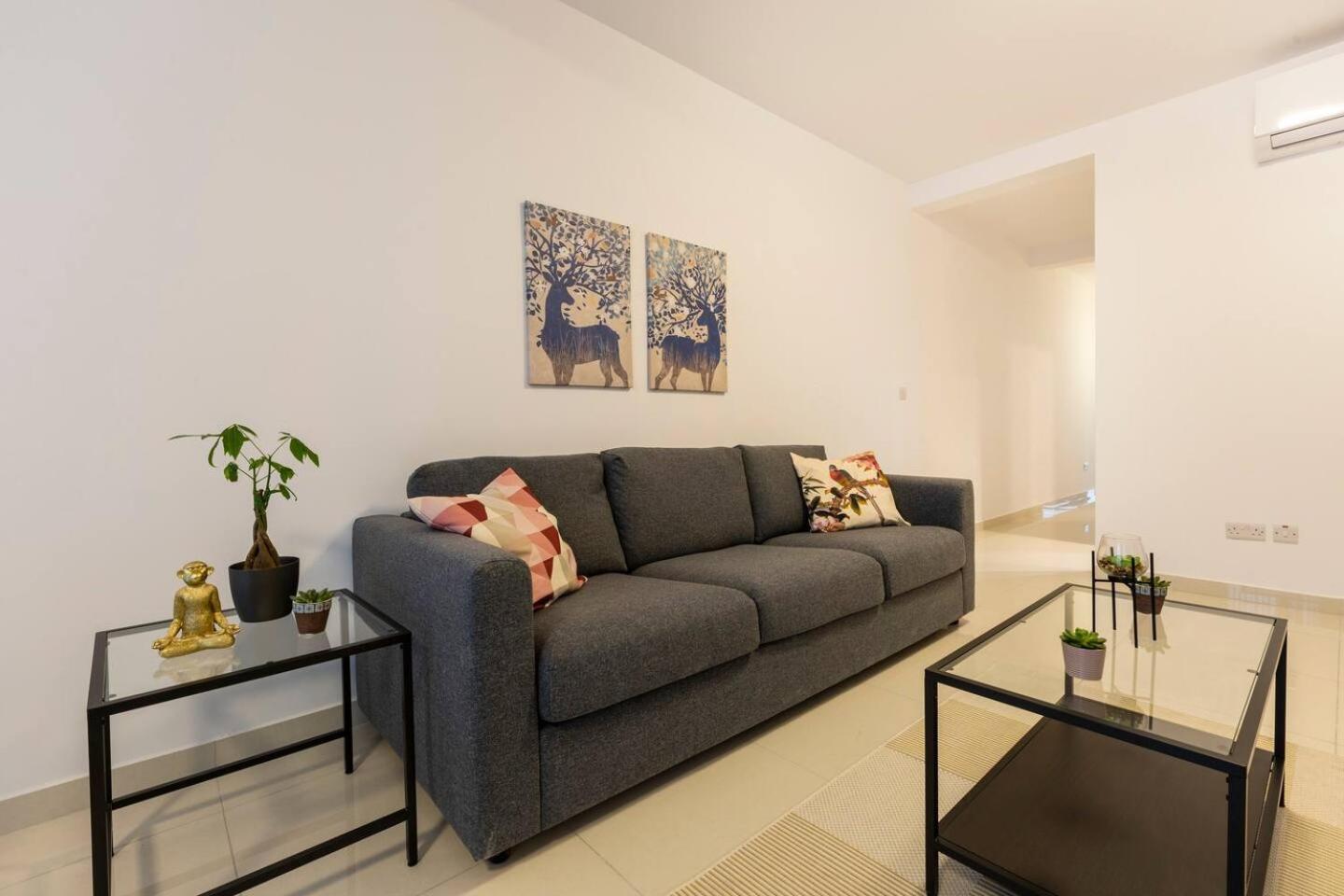 Beautiful Modern Central 2Br Apt Ta Xbiex Luaran gambar